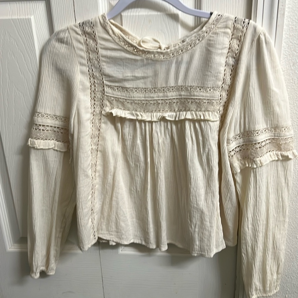 American Eagle top